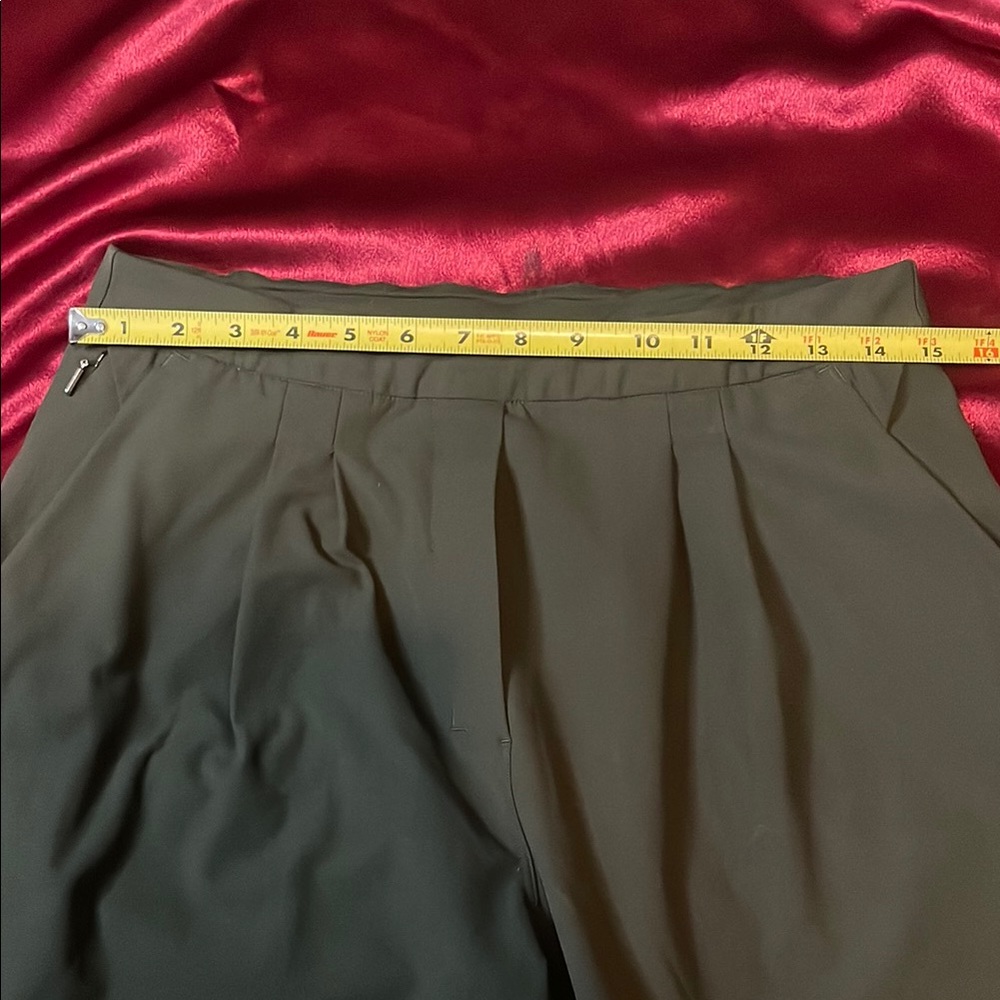 Lululemon Olive Green Pants Sz 10 - Picture 9 of 10